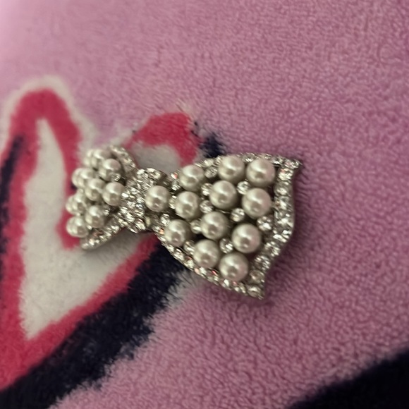 Swarovski Crystal Hair Bow Clip - Picture 3 of 5